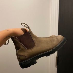 Brown Blundstones - 4UK (7 W/5 M)